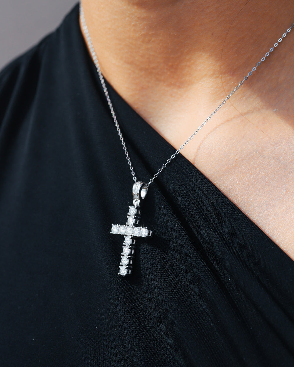 CROSS PIECE PENDANT. - MOISSANITE 925 SILVER