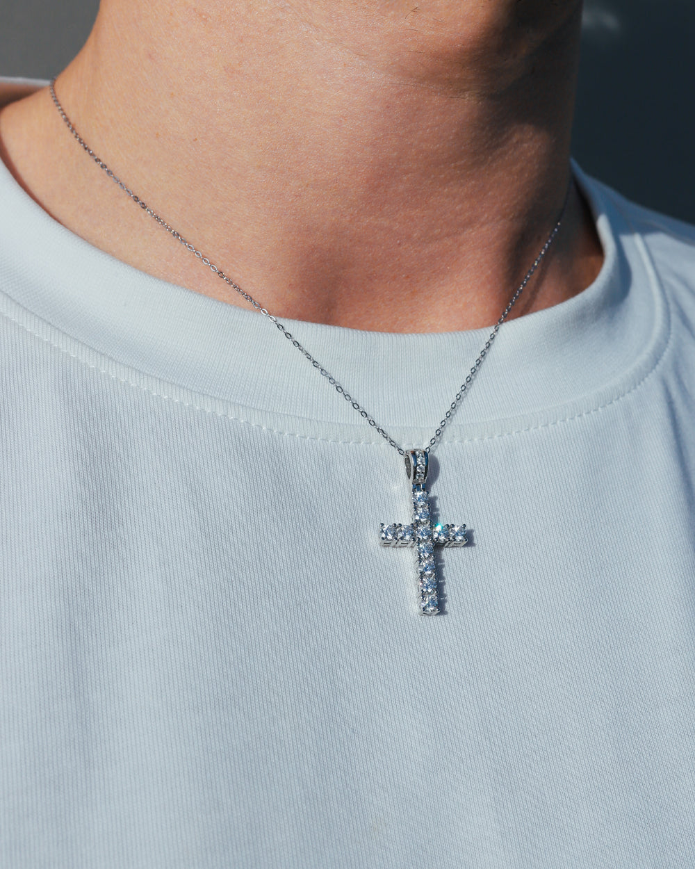 CROSS PIECE PENDANT. - MOISSANITE 925 SILVER