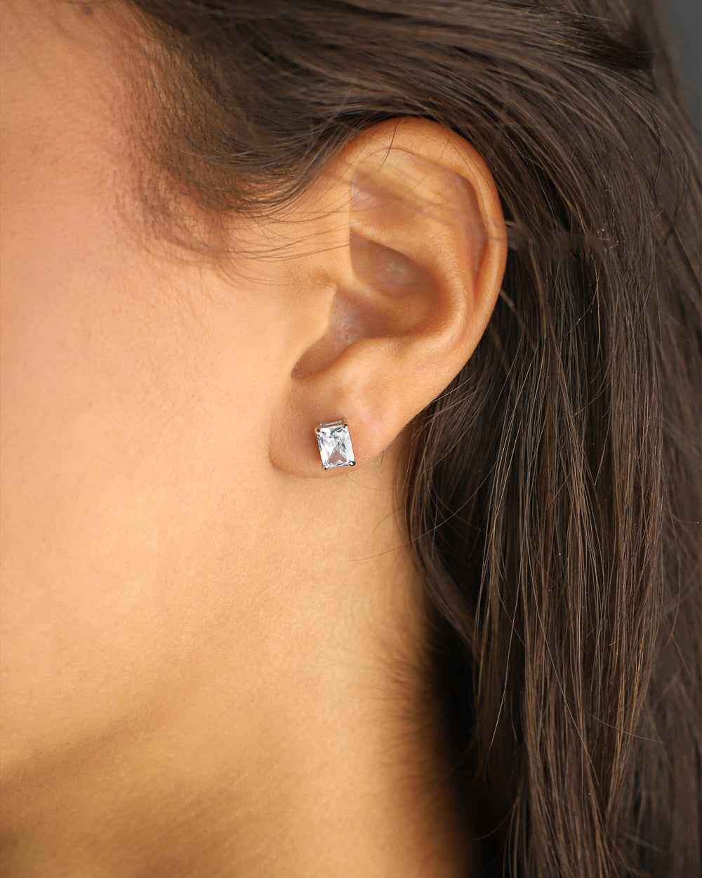 BAGUETTE STUDS. 925. - WHITE GOLD